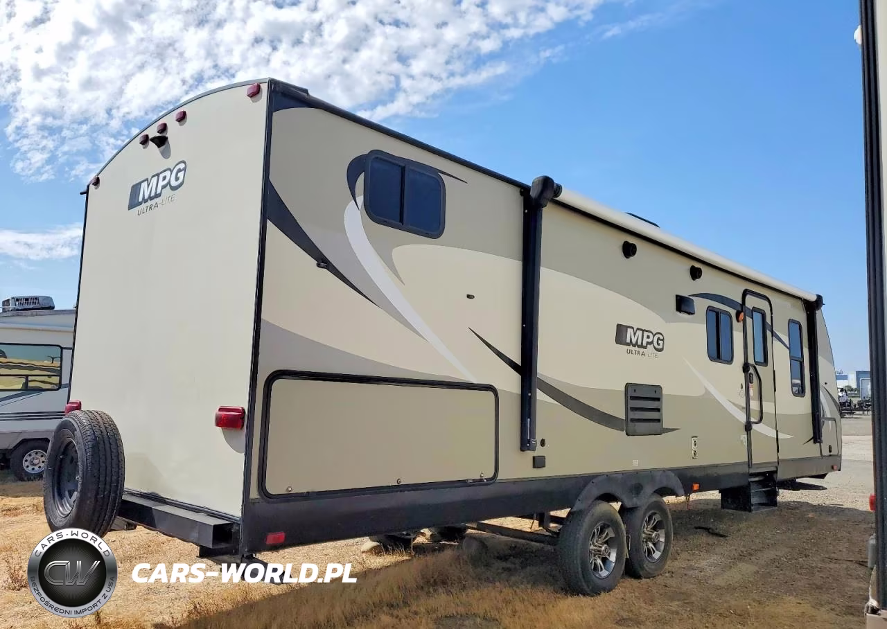 2018 Cruiser Mpg Camper VIN:5RXHB3329J2361788 - 4