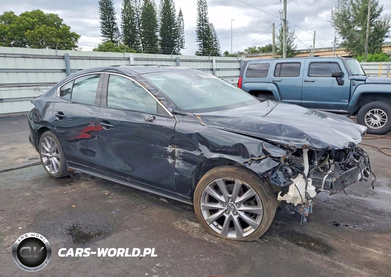 2019 Mazda 3 Preferred Plus VIN:JM1BPACL7K1107320 - 4