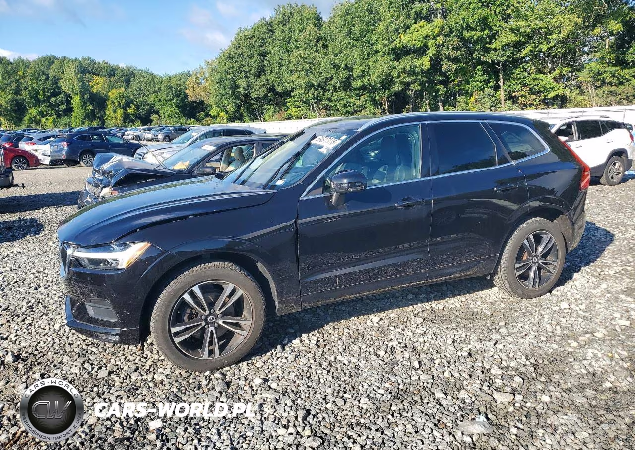 2021 Volvo Xc60 T5 Momentum – zdjęcie 1 z 13