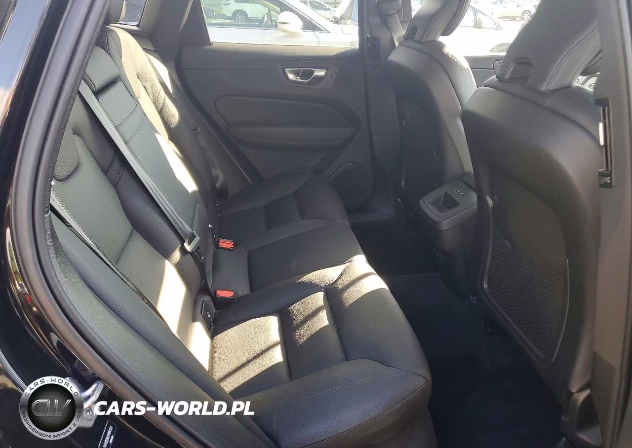 2021 Volvo Xc60 T5 Momentum VIN:YV4102RK3M1841120 - 11