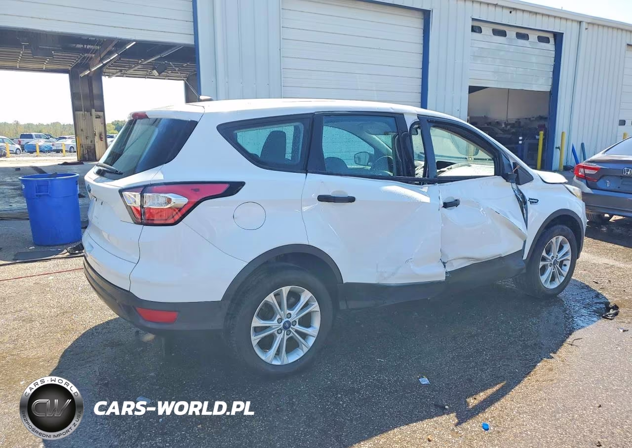 2018 Ford Escape S VIN:1FMCU0F76JUA33113 - 3