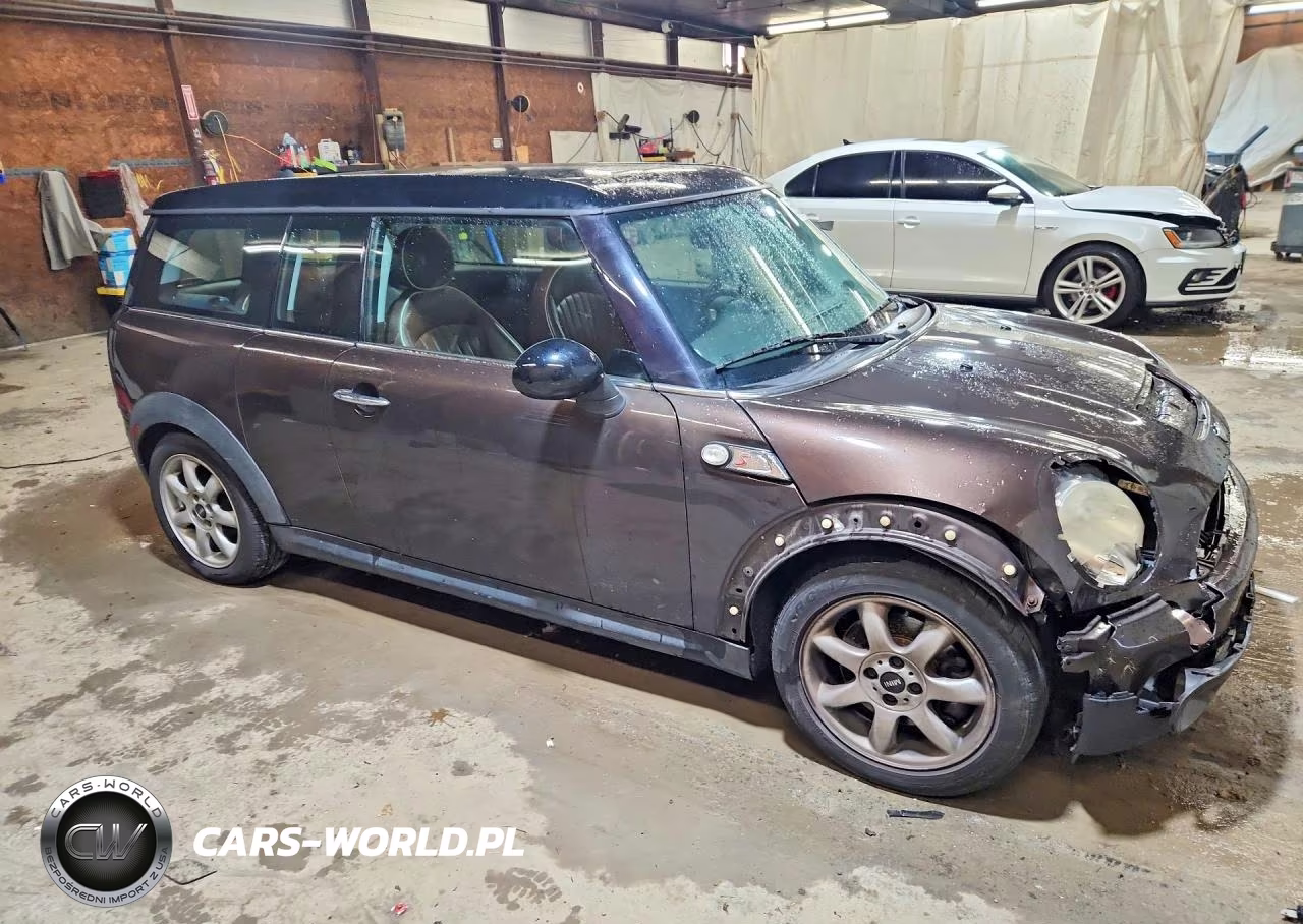 2008 Mini Cooper S Clubman VIN:WMWMM33568TP89339 - 4