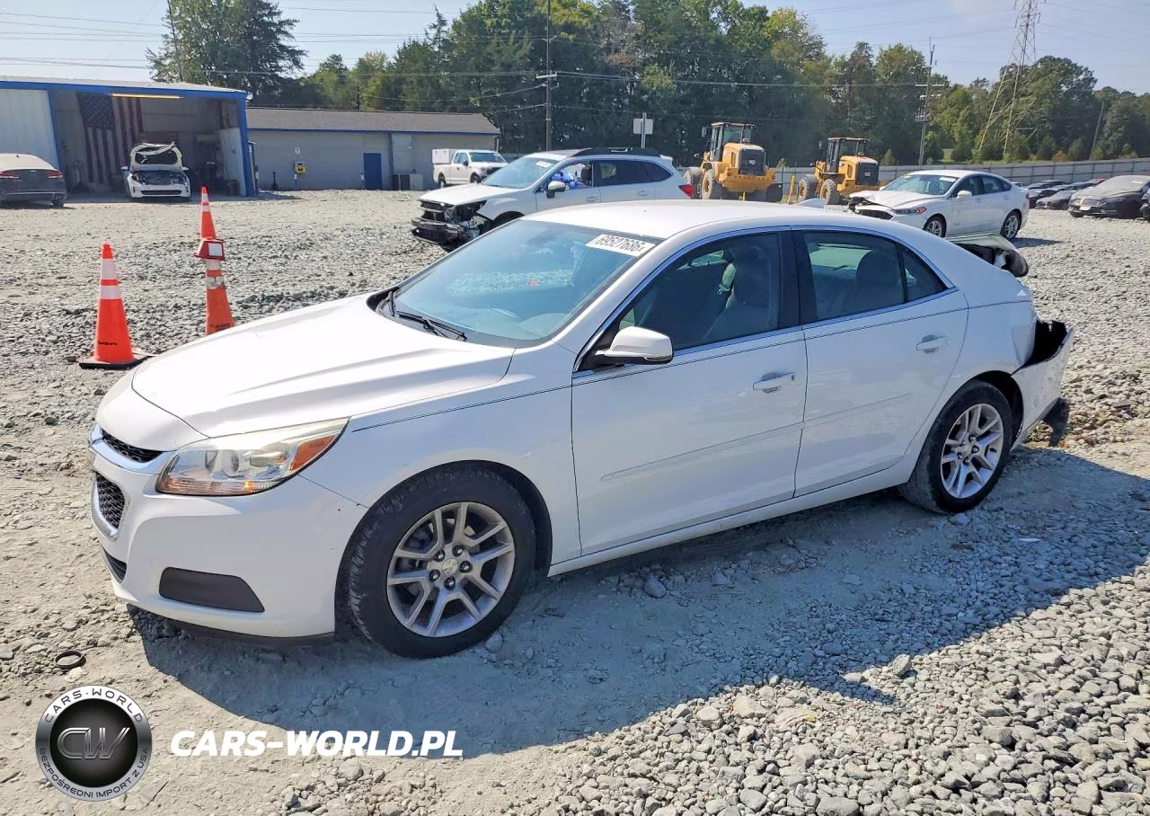 2015 Chevrolet Malibu 1Lt VIN:1G11C5SL0FF244116 - 1