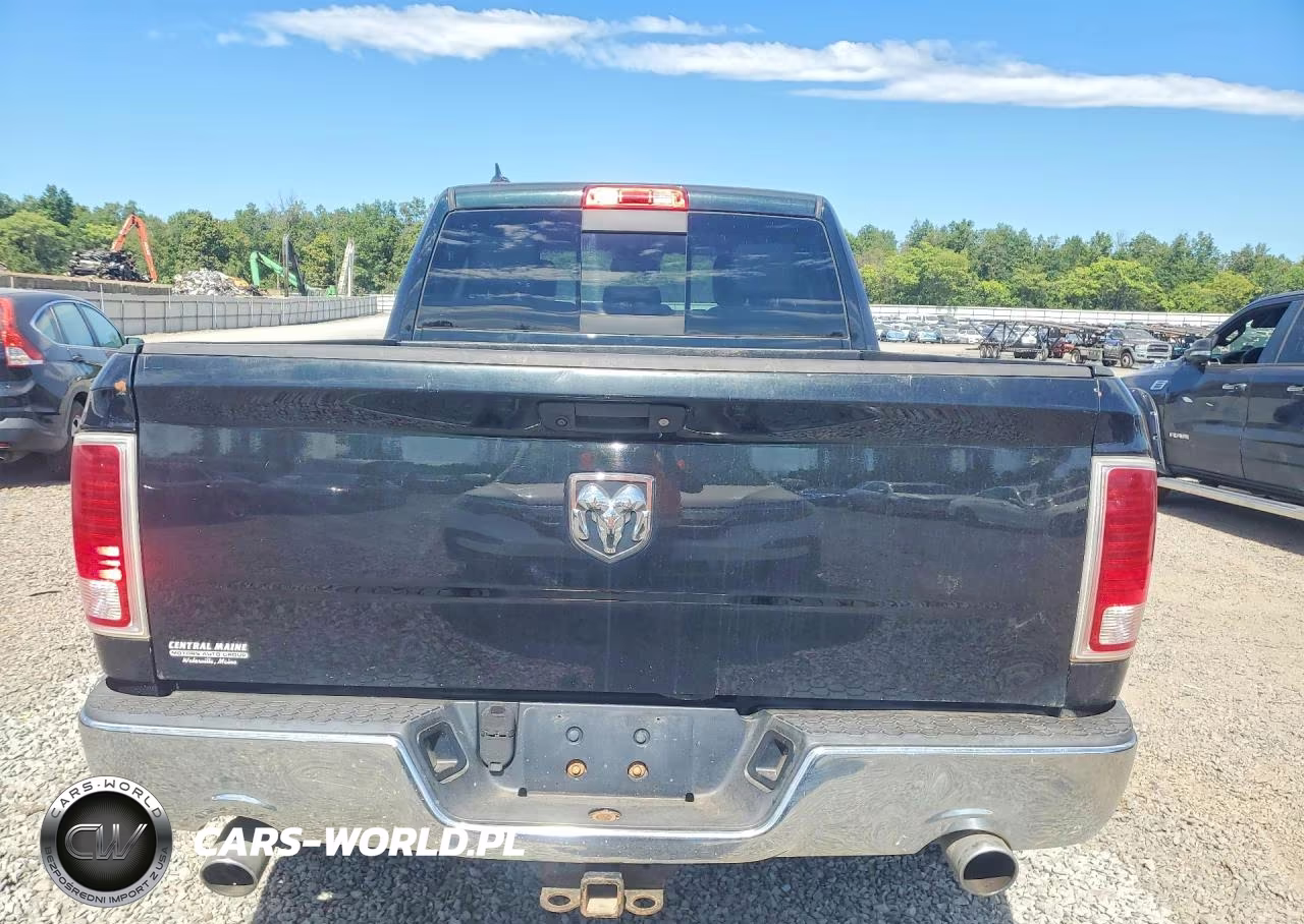 2017 Ram 1500 Laramie VIN:1C6RR7JT9HS652315 - 6
