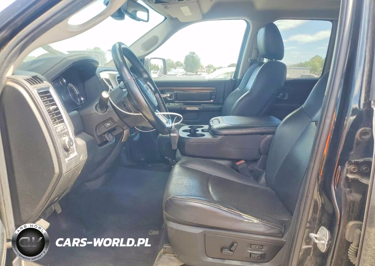 2017 Ram 1500 Laramie VIN:1C6RR7JT9HS652315 - 7