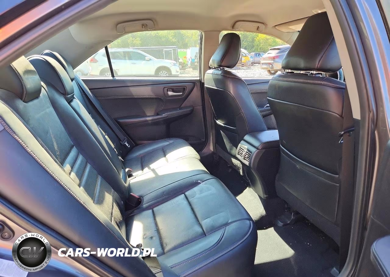 2016 Toyota Camry Xle VIN:4T4BF1FK6GR521962 - 10