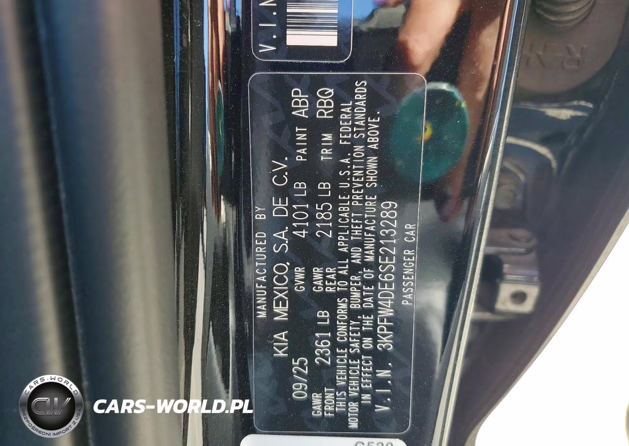 2025 Kia K4 Gt Line VIN:3KPFW4DE6SE213289 - 13
