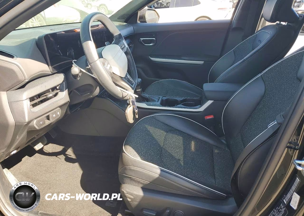 2025 Kia K4 Gt Line VIN:3KPFW4DE6SE213289 - 7