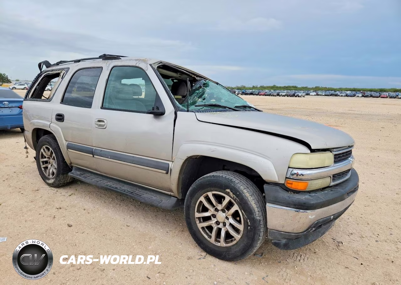 2004 Chevrolet Tahoe C1500 VIN:1GNEC13VX4R149535 - 4