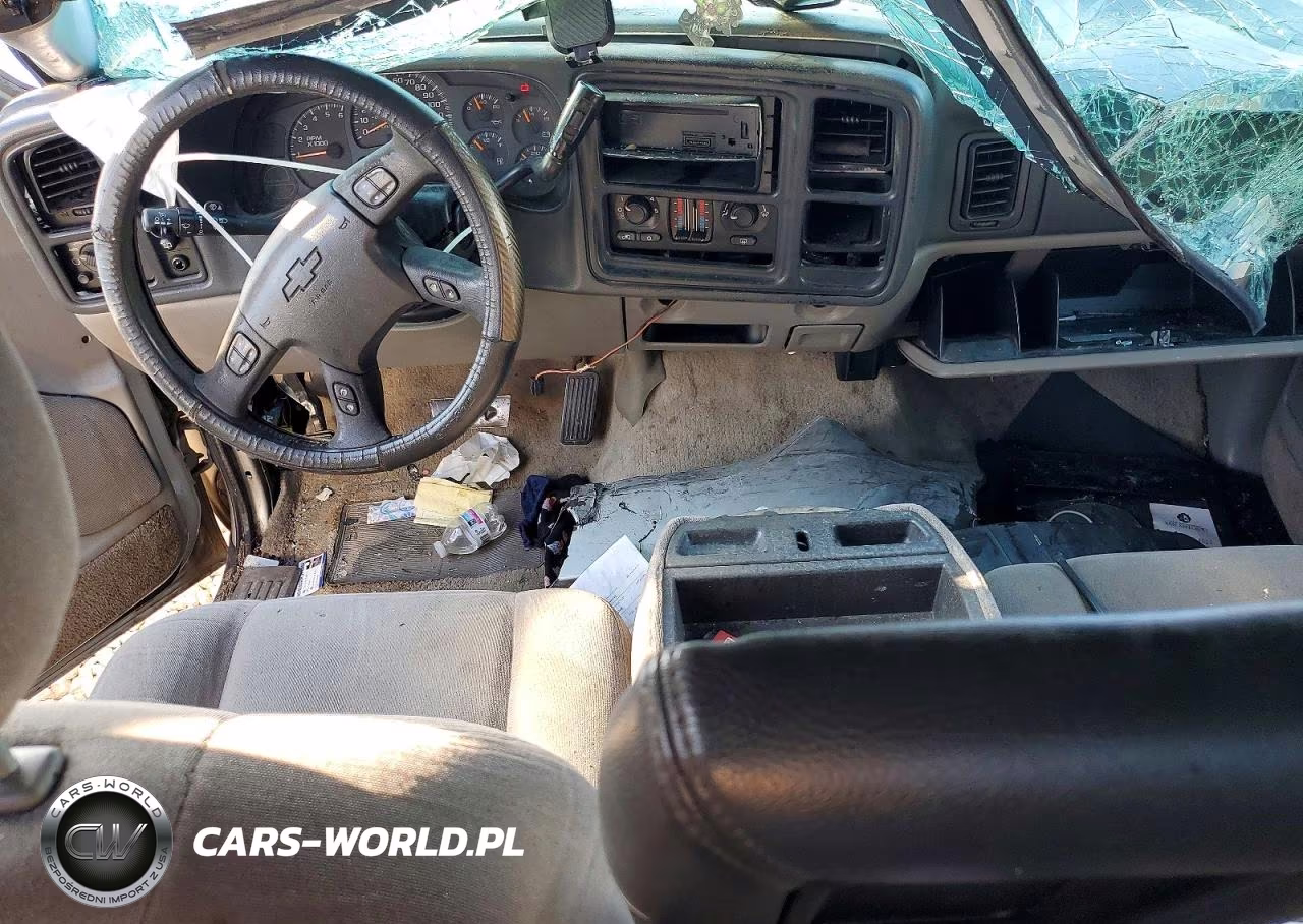 2004 Chevrolet Tahoe C1500 VIN:1GNEC13VX4R149535 - 8