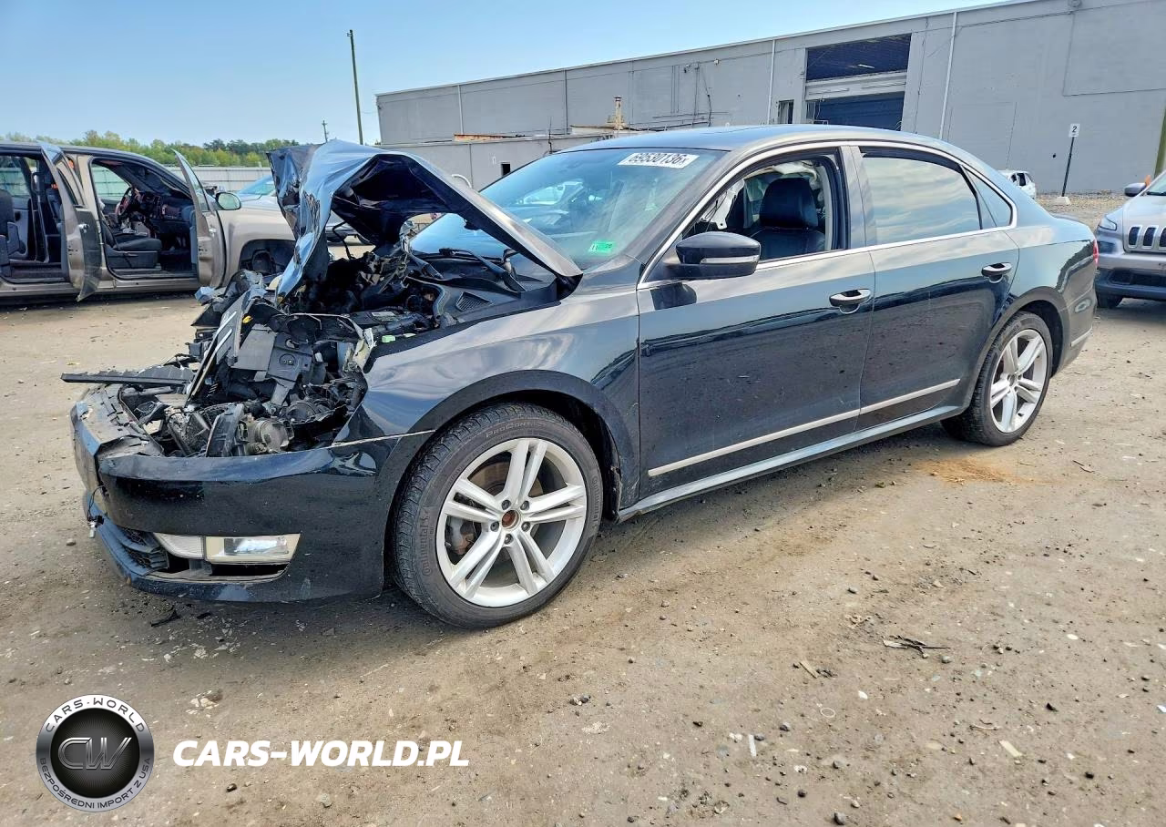 2015 Volkswagen Passat Sel VIN:1VWCV7A39FC100330 - 1