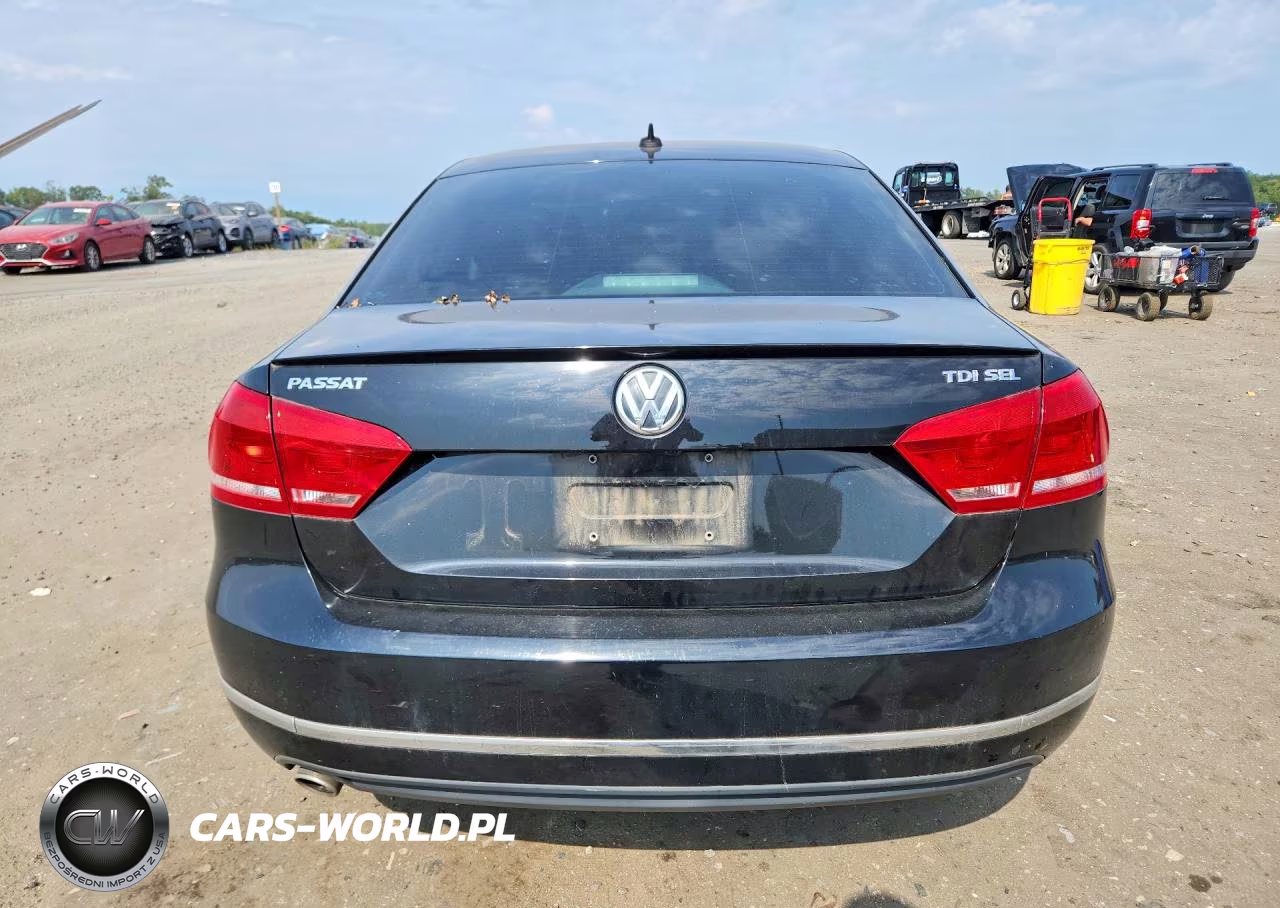 2015 Volkswagen Passat Sel VIN:1VWCV7A39FC100330 - 6