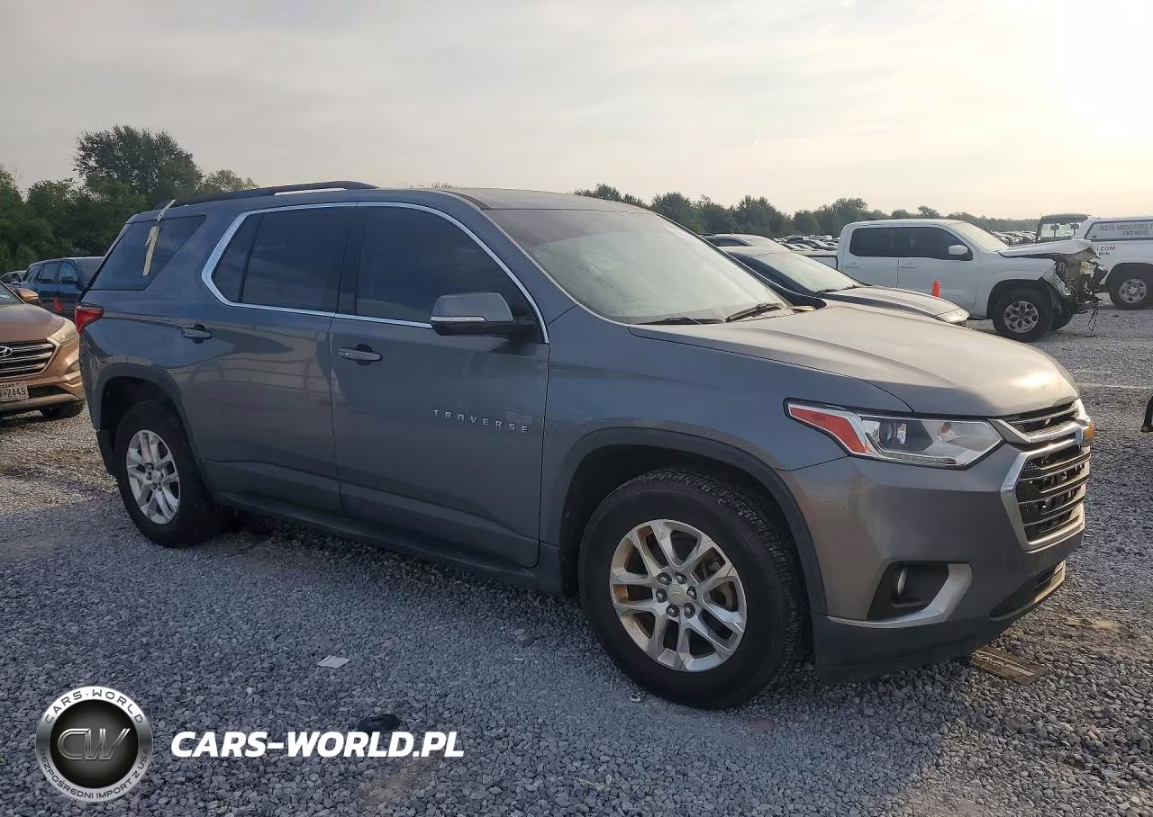 2019 Chevrolet Traverse Lt VIN:1GNERHKW6KJ122443 - 4