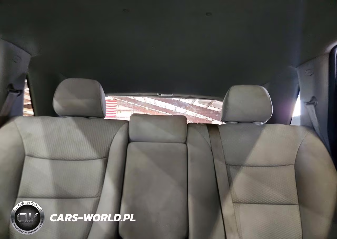 2011 Kia Sorento Lx VIN:5XYKT3A12BG060741 - 10