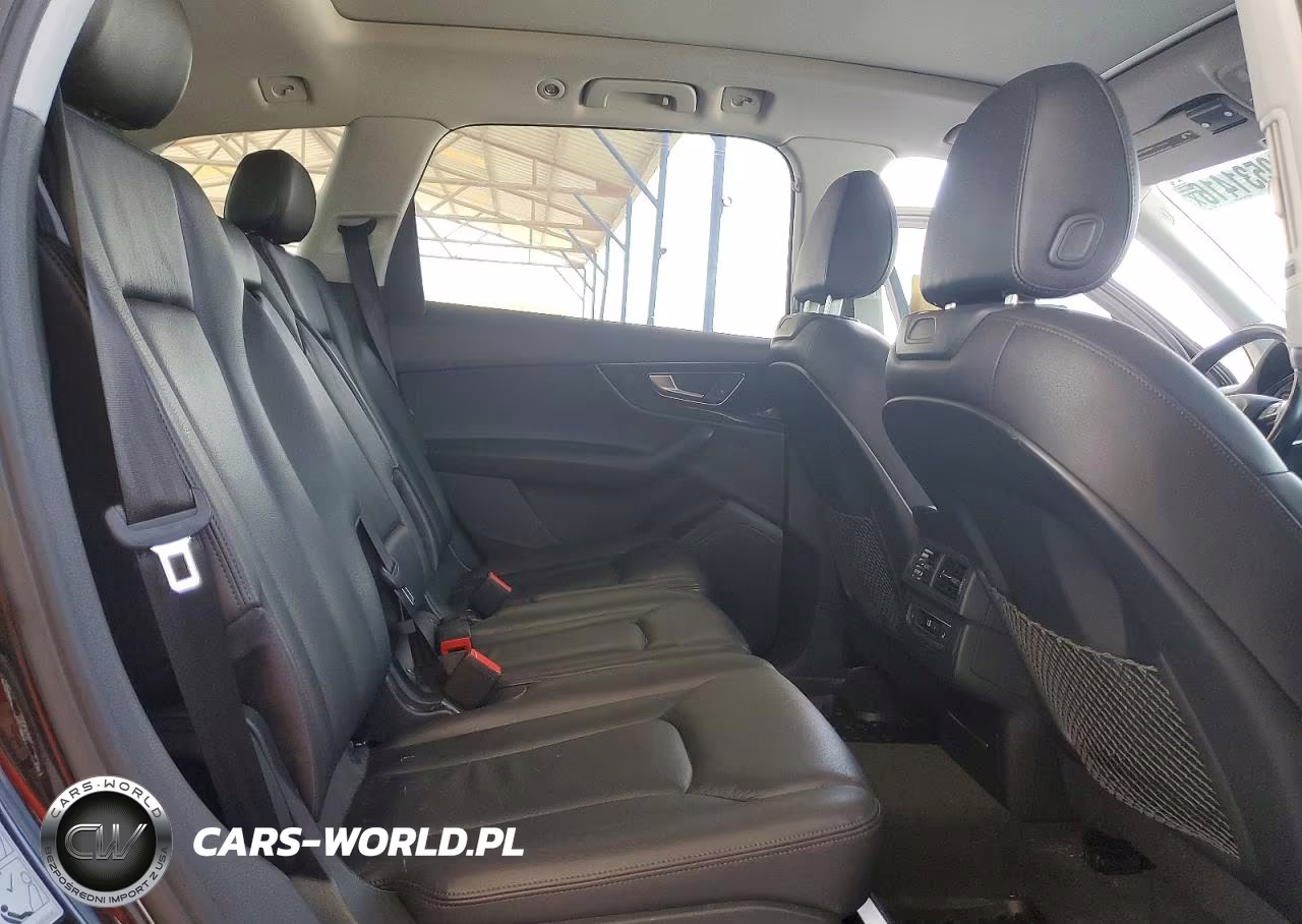 2017 Audi Q7 Premium Plus VIN:WA1LAAF75HD029027 - 11