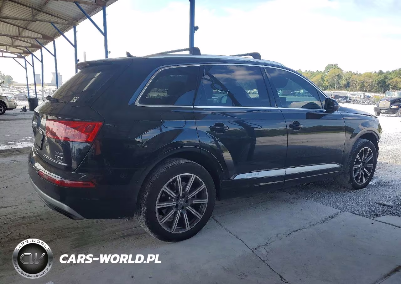 2017 Audi Q7 Premium Plus VIN:WA1LAAF75HD029027 - 3