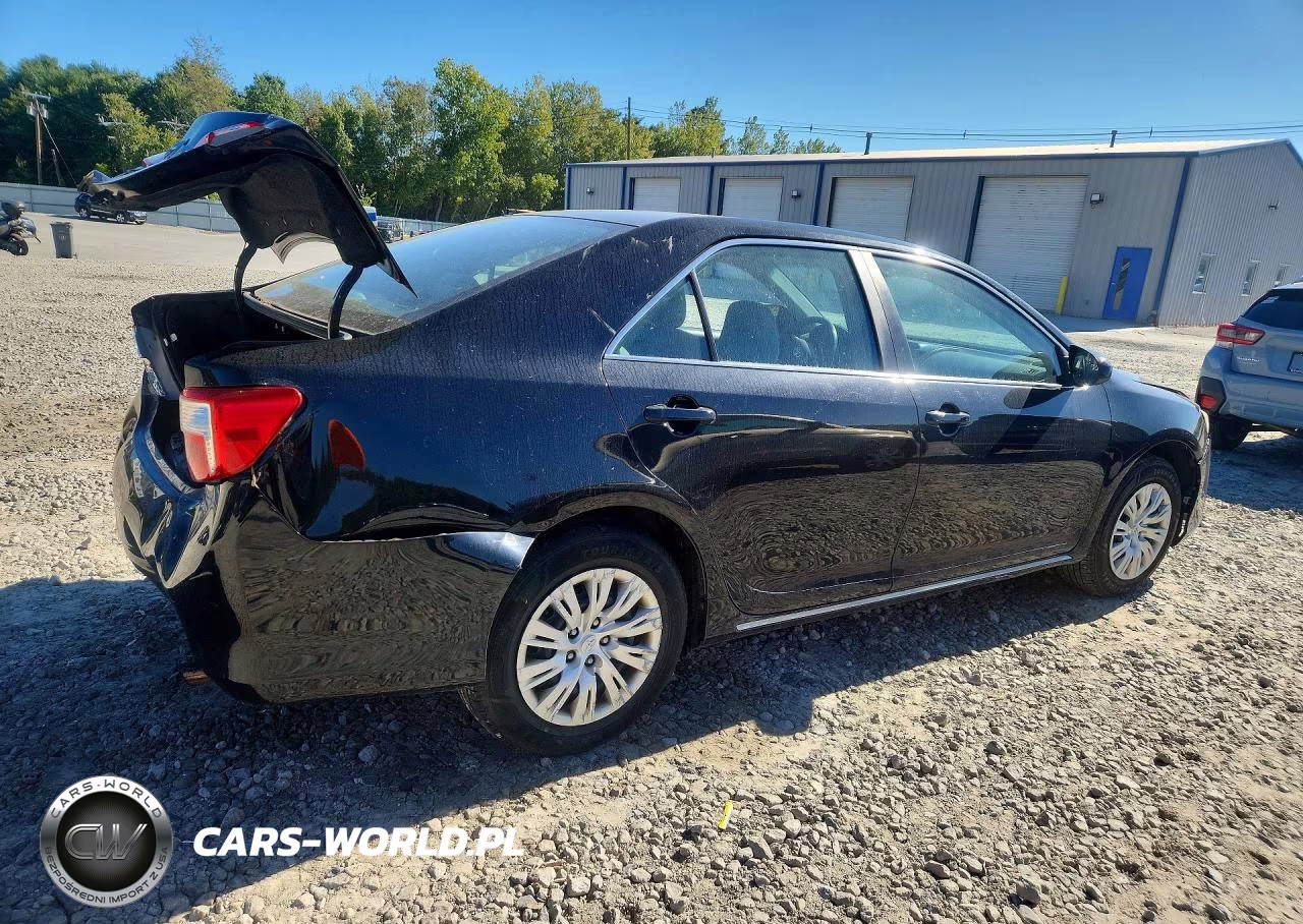 2014 Toyota Camry Le VIN:4T4BF1FK8ER373326 - 3