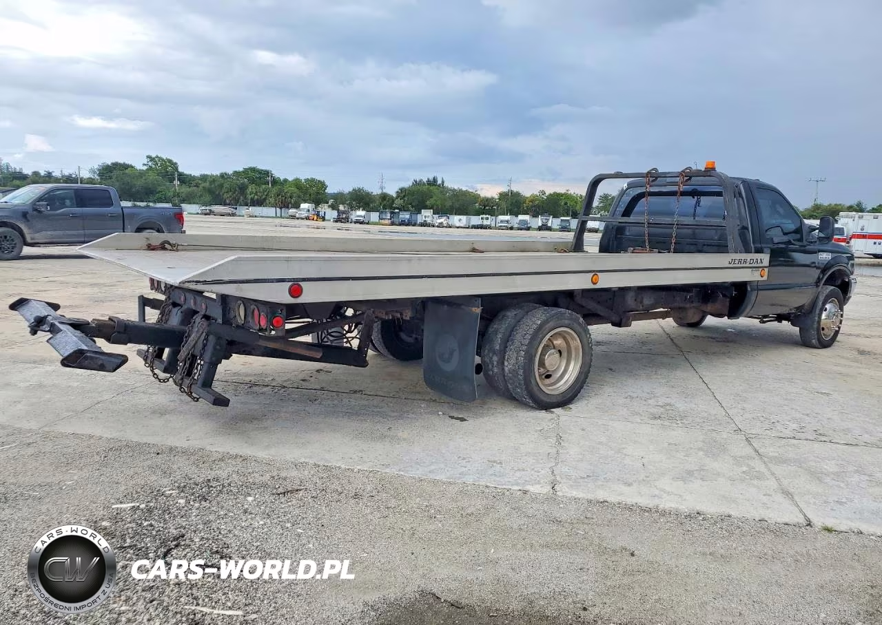 2006 Ford F550 Super Duty VIN:1FDAF57P16EC93790 - 3