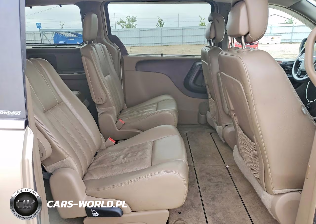 2013 Chrysler Town & Country Touring L VIN:2C4RC1CG4DR677206 - 11