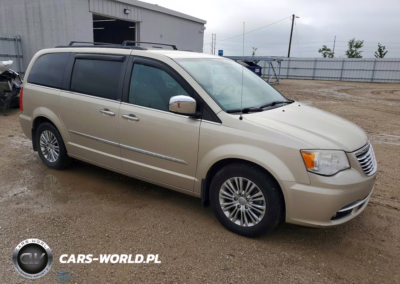 2013 Chrysler Town & Country Touring L VIN:2C4RC1CG4DR677206 - 4