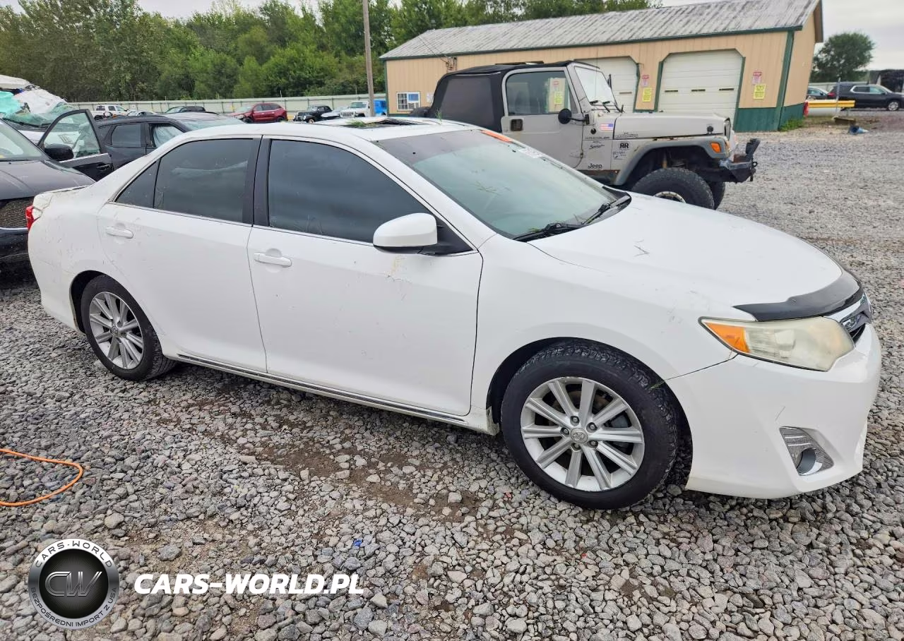 2013 Toyota Camry Xle VIN:4T4BF1FK0DR289323 - 4