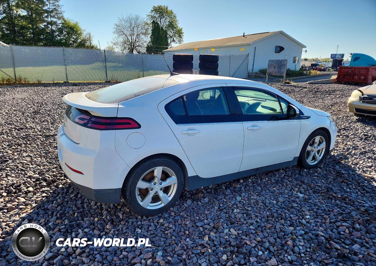 2013 Chevrolet Volt Premium VIN:1G1RA6E4XDU100682 - 3