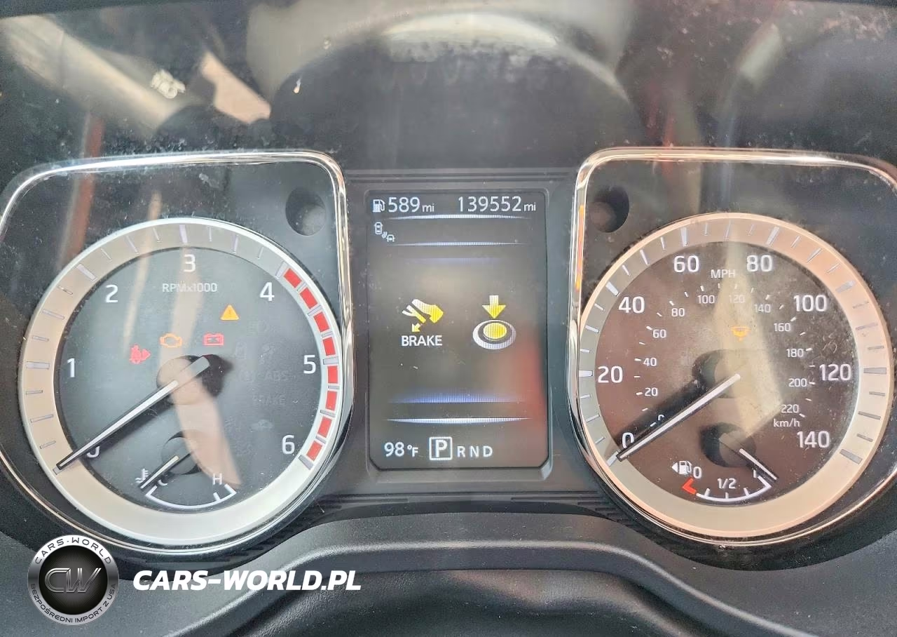 2018 Nissan Titan Xd Pro-4X VIN:1N6BA1F49JN514615 - 9