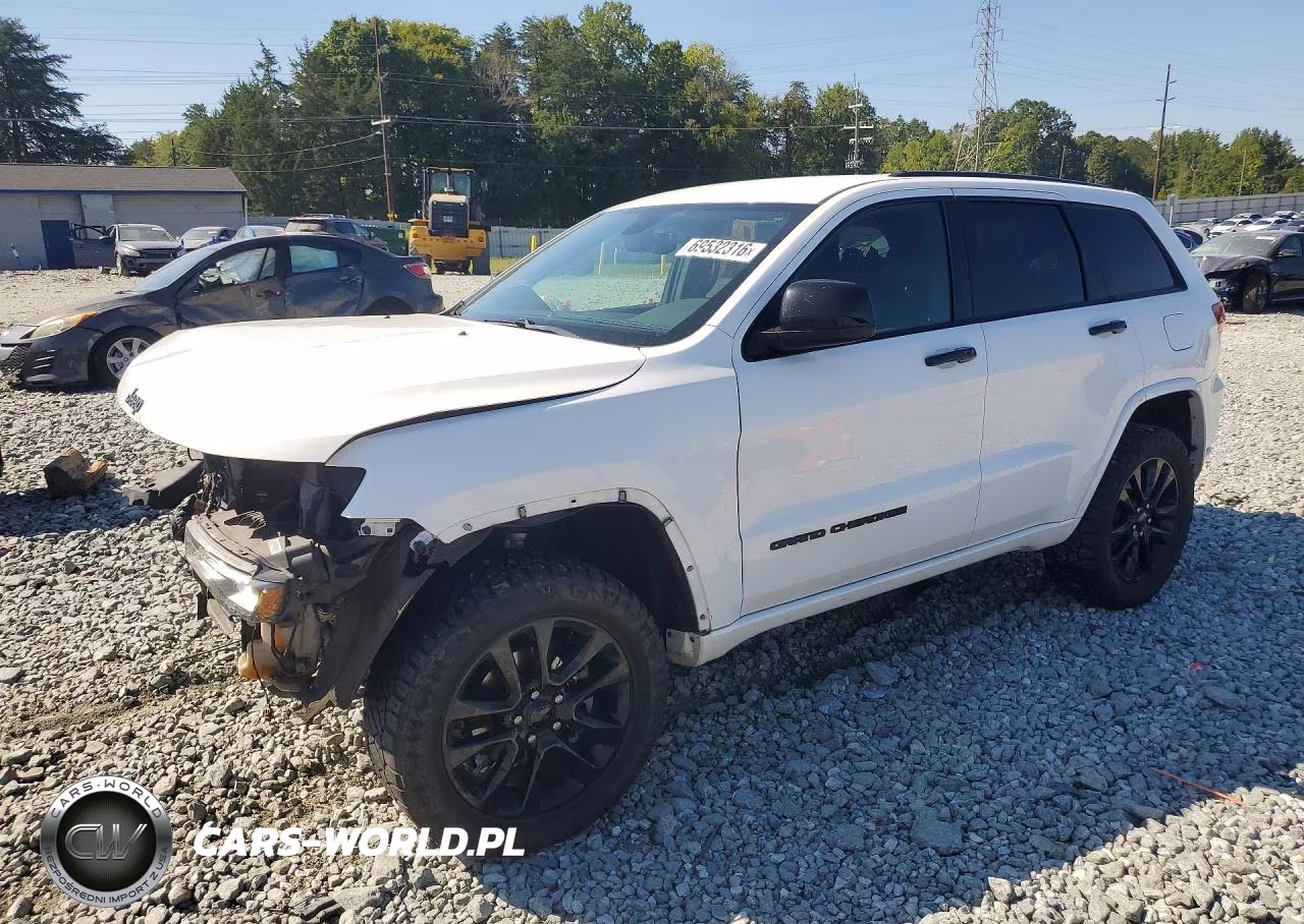 2018 Jeep Grand Cherokee Laredo VIN:1C4RJFAG1JC432745 - 1
