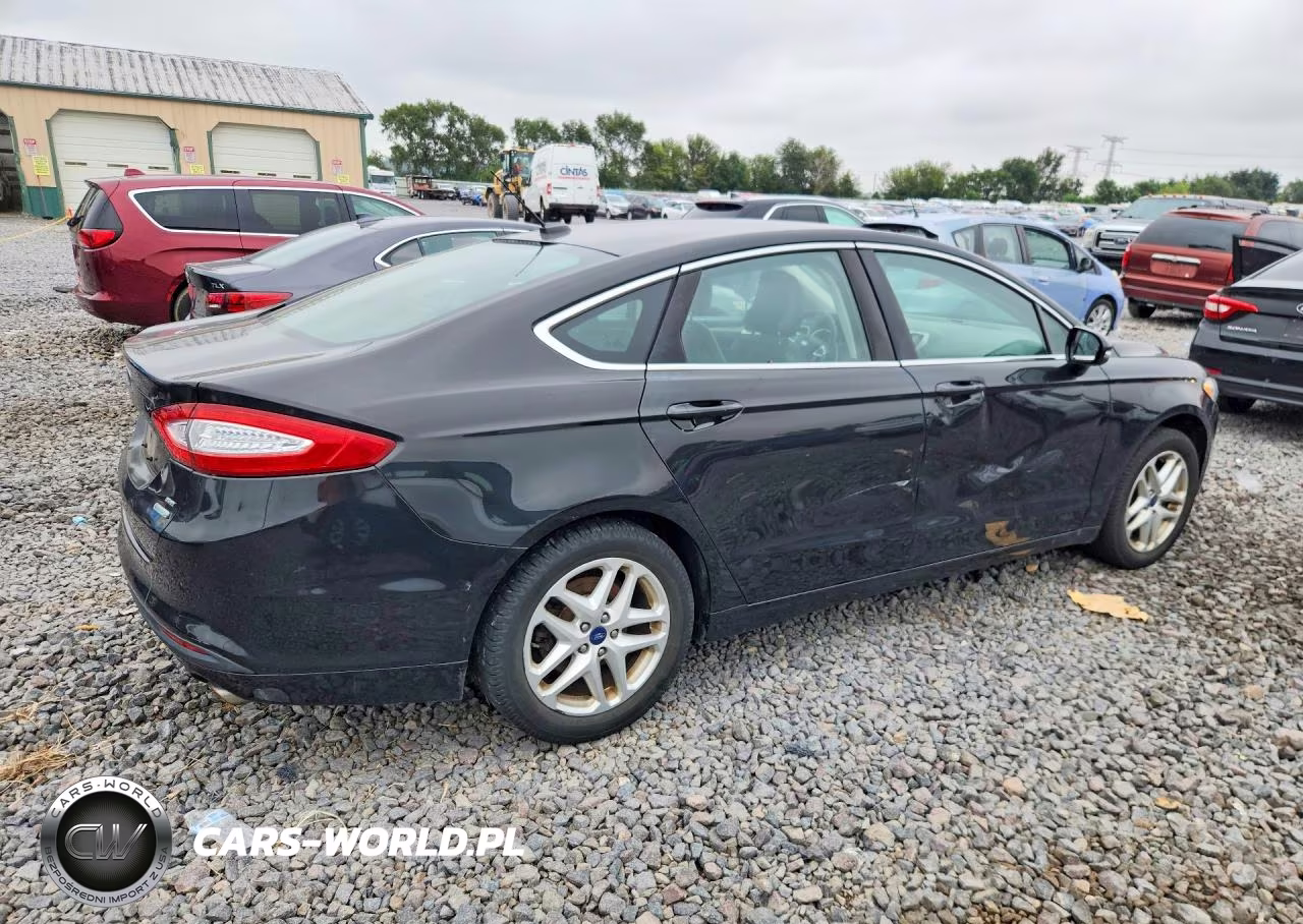 2015 Ford Fusion Se VIN:3FA6P0HD4FR262194 - 3