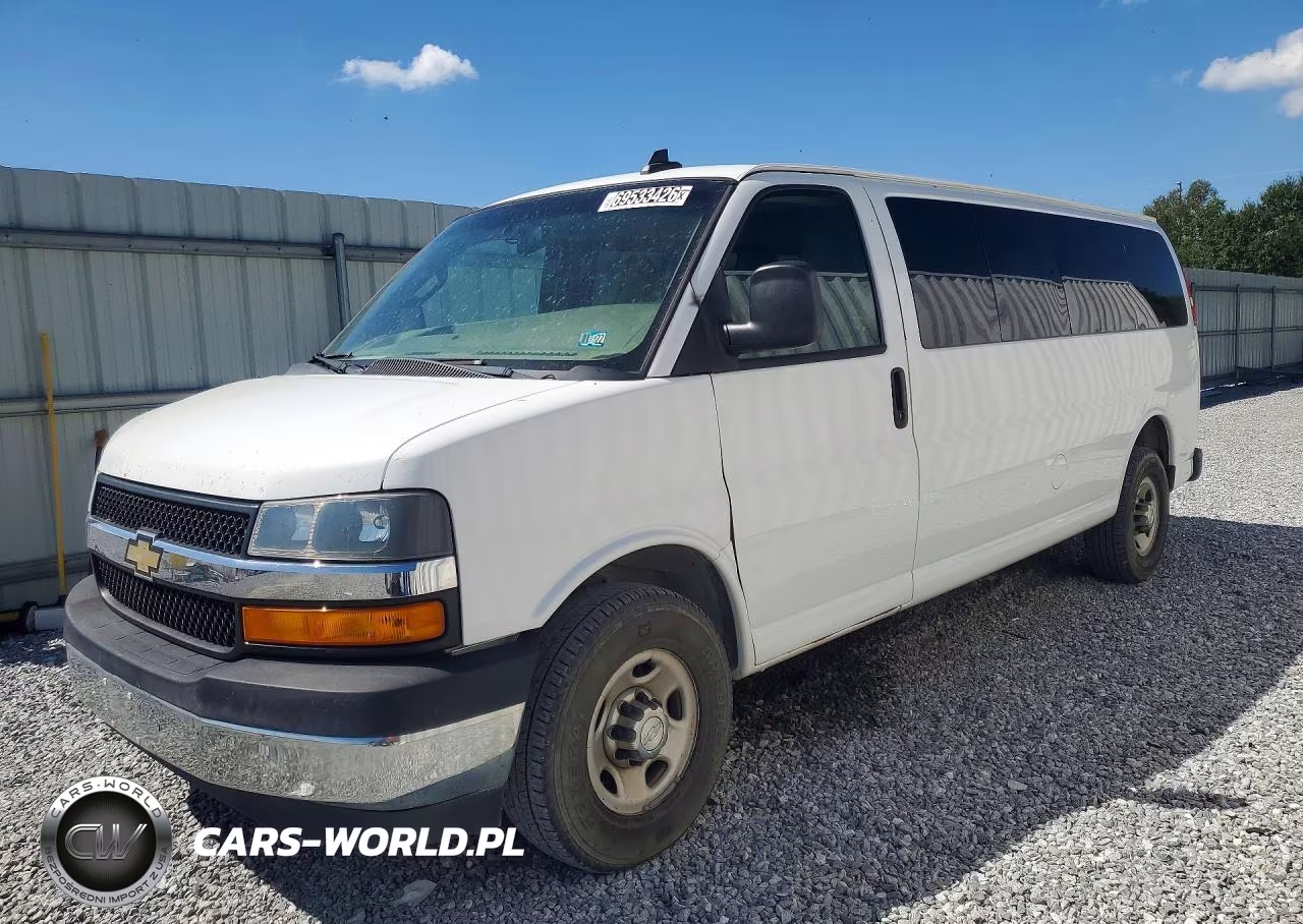 2018 Chevrolet Express G3500 Lt