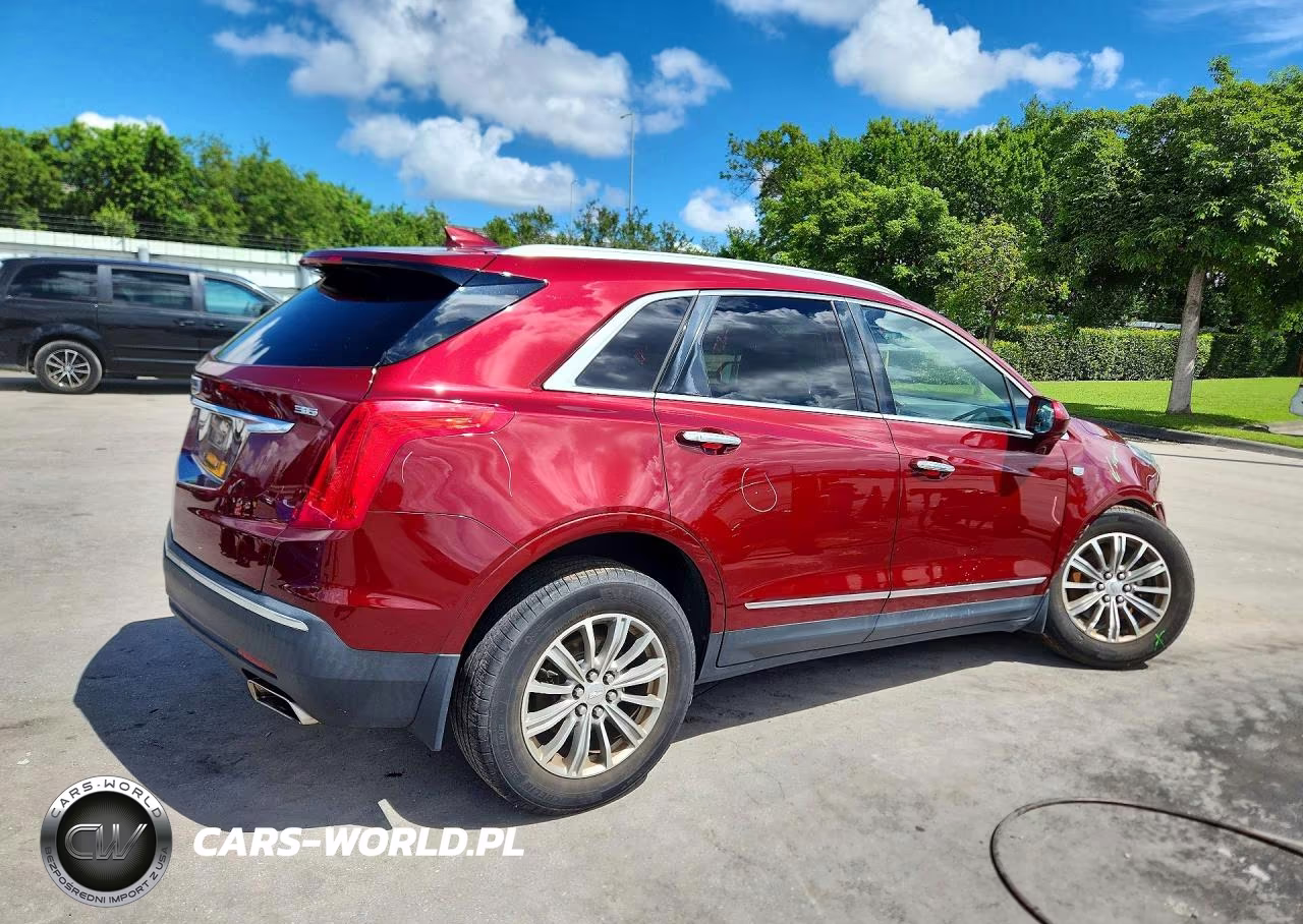 2018 Cadillac Xt5 Luxury VIN:1GYKNCRS2JZ207271 - 3
