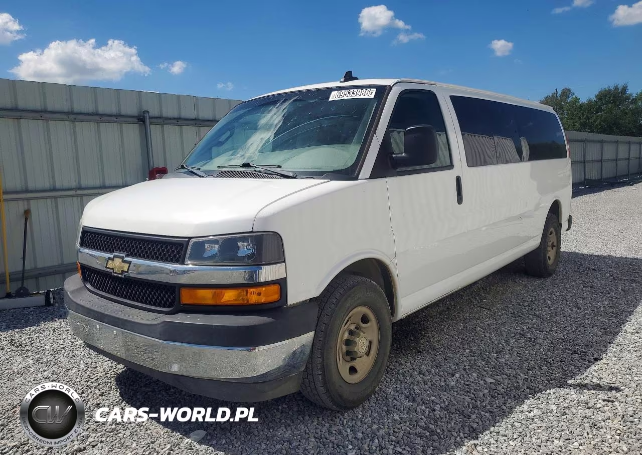 2018 Chevrolet Express G3500 Lt