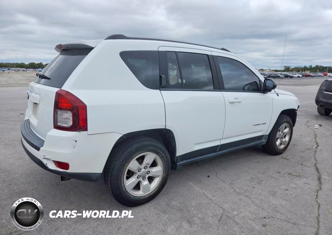 2015 Jeep Compass Sport VIN:1C4NJCBA8FD366901 - 3