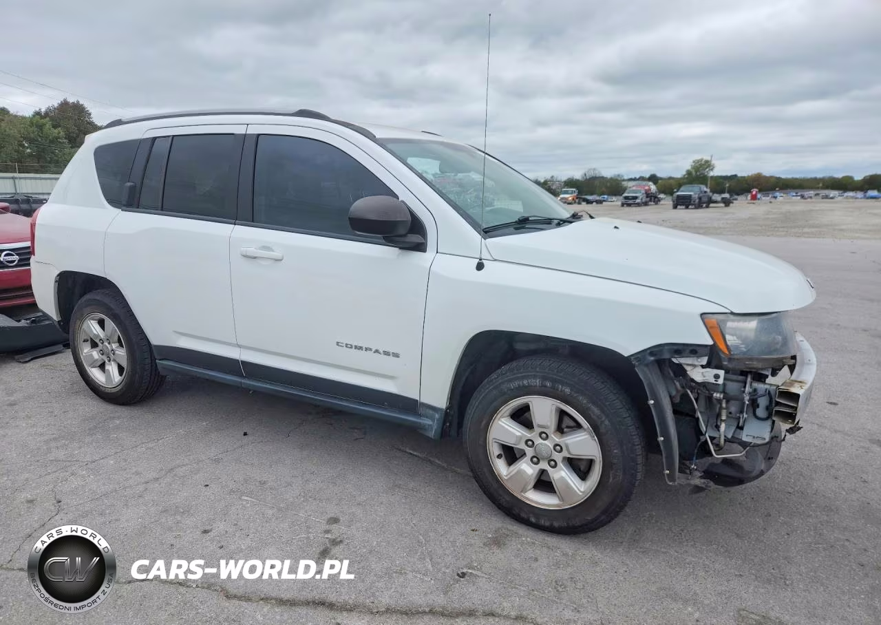 2015 Jeep Compass Sport VIN:1C4NJCBA8FD366901 - 4