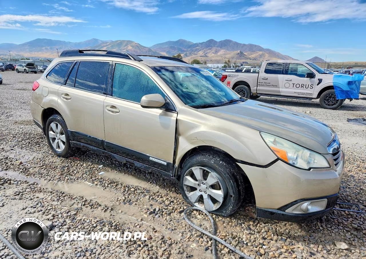 2010 Subaru Outback 2.5I Premium VIN:4S4BRBCC2A3356218 - 4