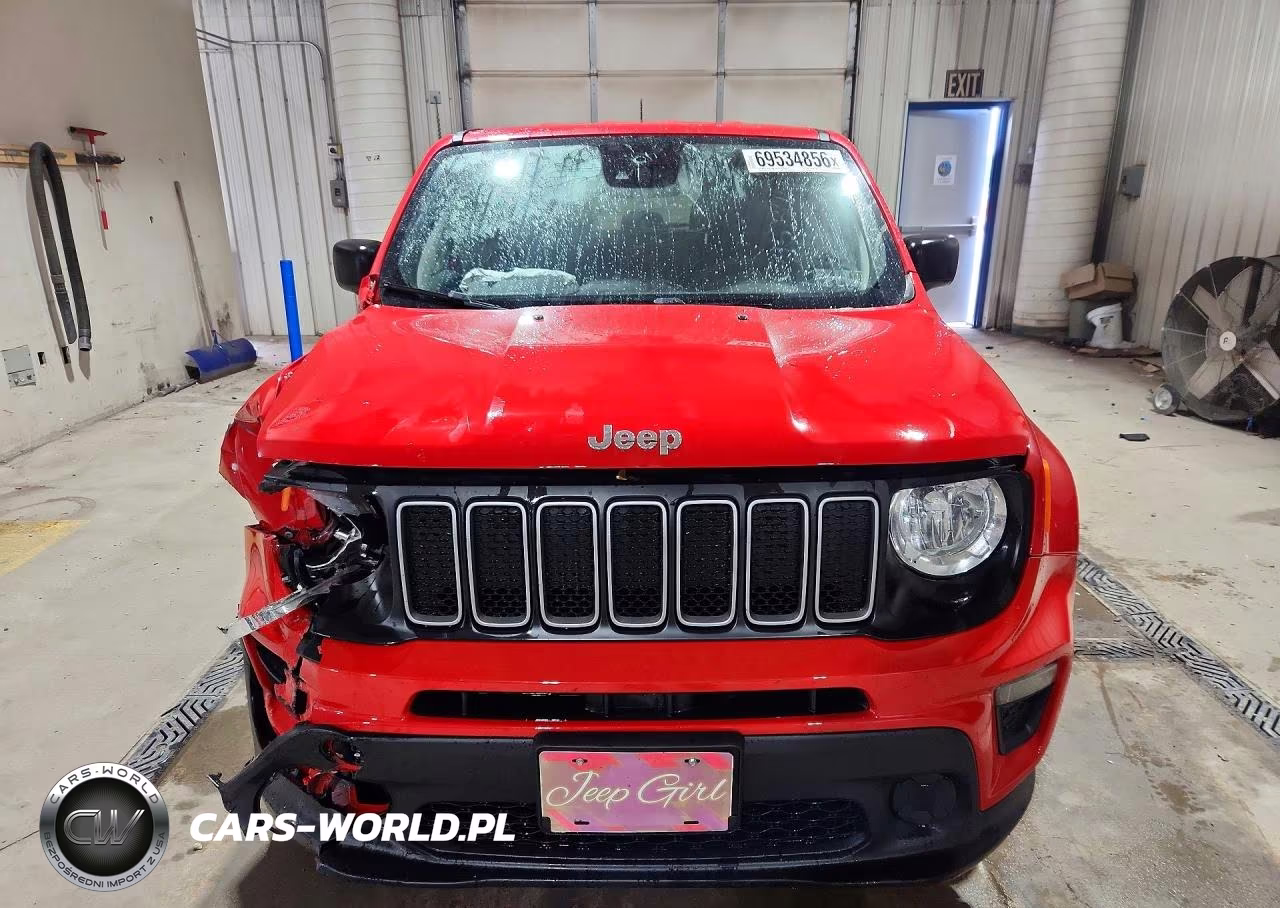 2023 Jeep Renegade Latitude VIN:ZACNJDB10PPP63282 - 5