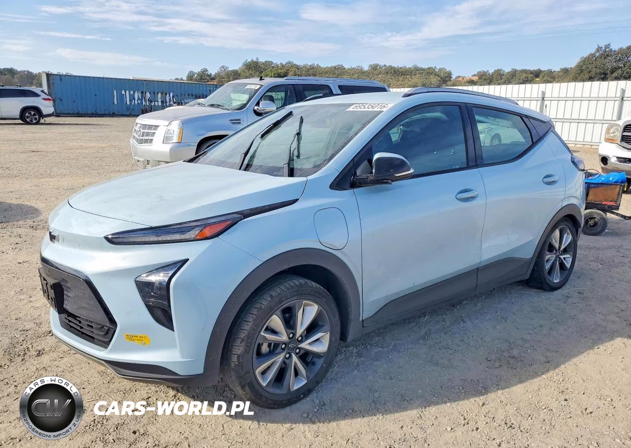 2023 Chevrolet Bolt Euv Lt VIN:1G1FY6S01P4110666 - 1