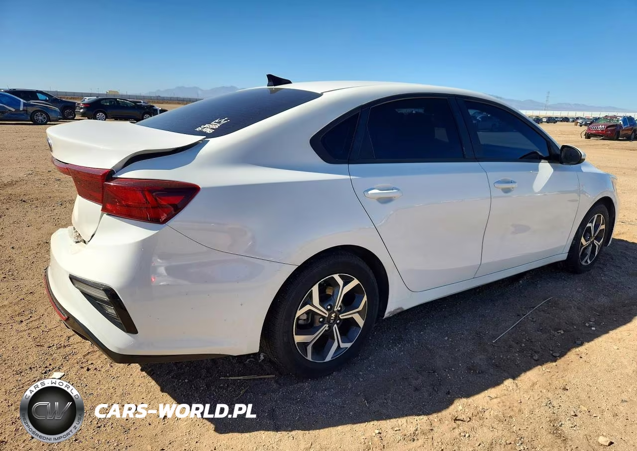 2021 Kia Forte Lxs VIN:3KPF24AD7ME306008 - 3