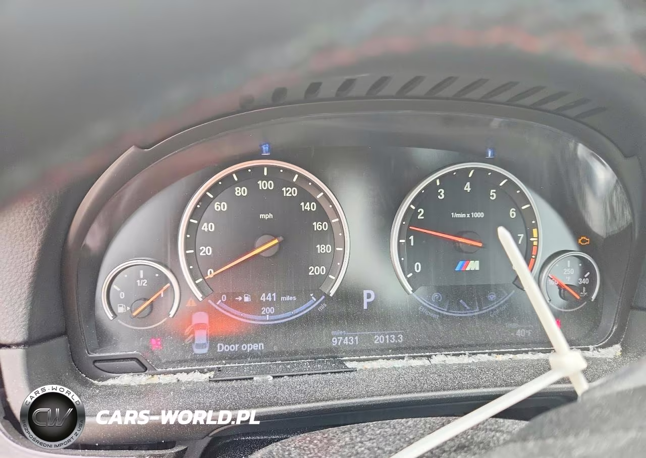 2013 BMW M5 VIN:WBSFV9C52DC773475 - 9
