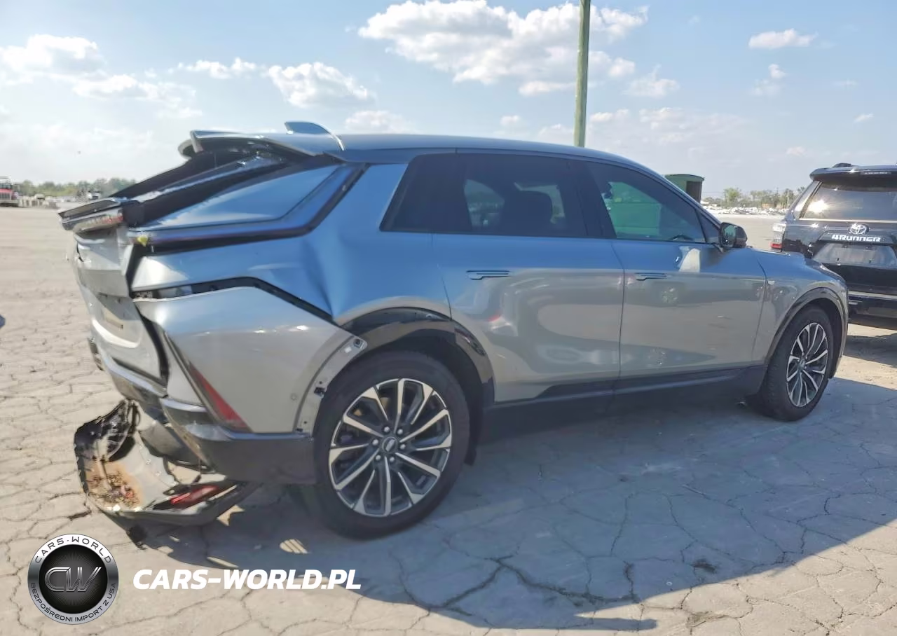 2024 Cadillac Lyriq Sport VIN:1GYKPTRK4RZ133874 - 3