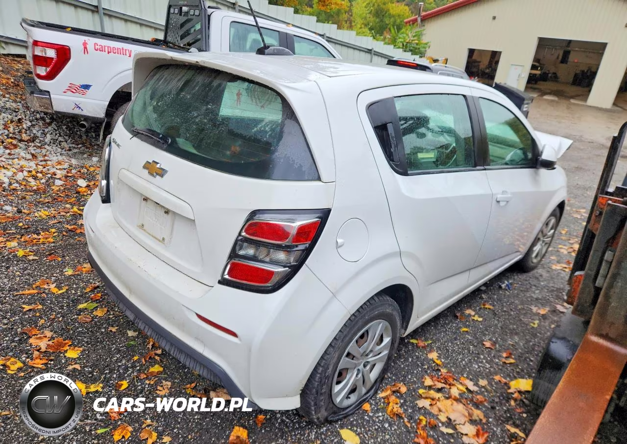 2020 Chevrolet Sonic VIN:1G1JG6SB3L4104277 - 3