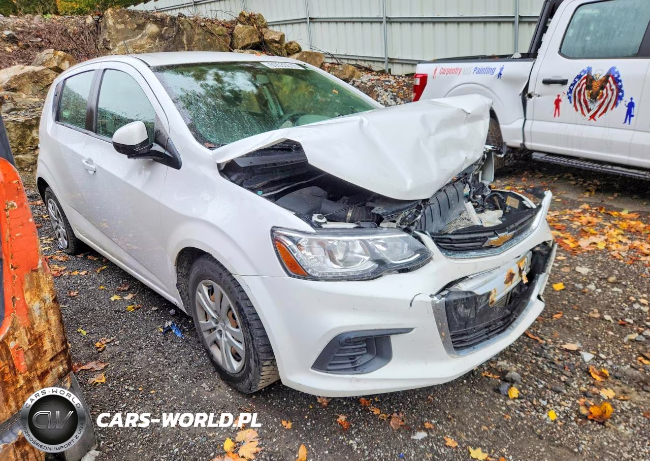 2020 Chevrolet Sonic VIN:1G1JG6SB3L4104277 - 4