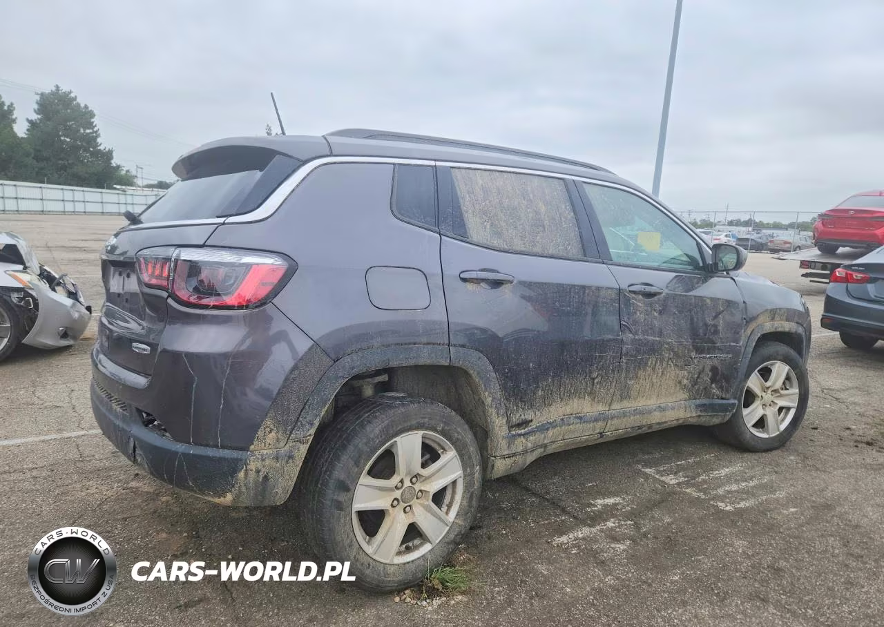 2022 Jeep Compass Latitude VIN:3C4NJDBB4NT124338 - 3