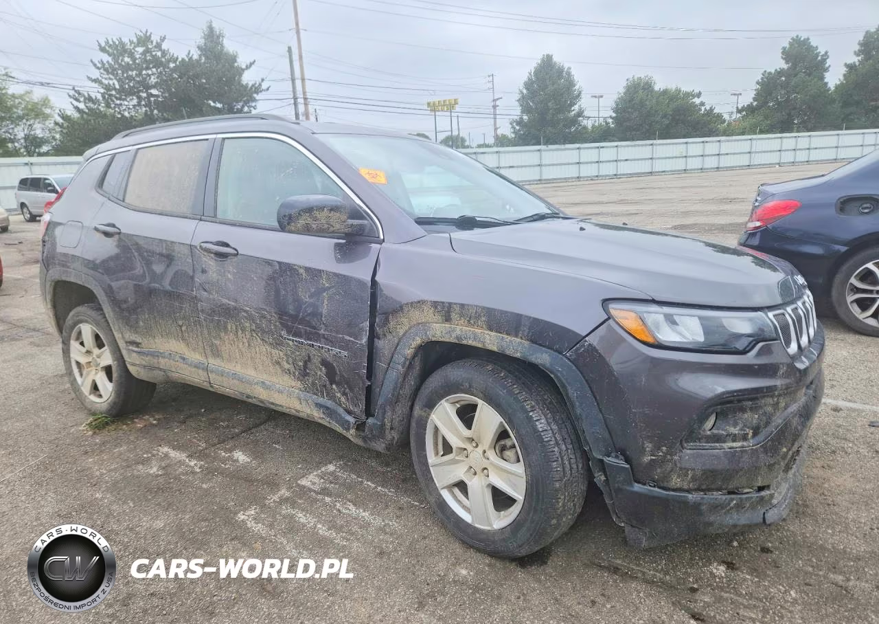 2022 Jeep Compass Latitude VIN:3C4NJDBB4NT124338 - 4