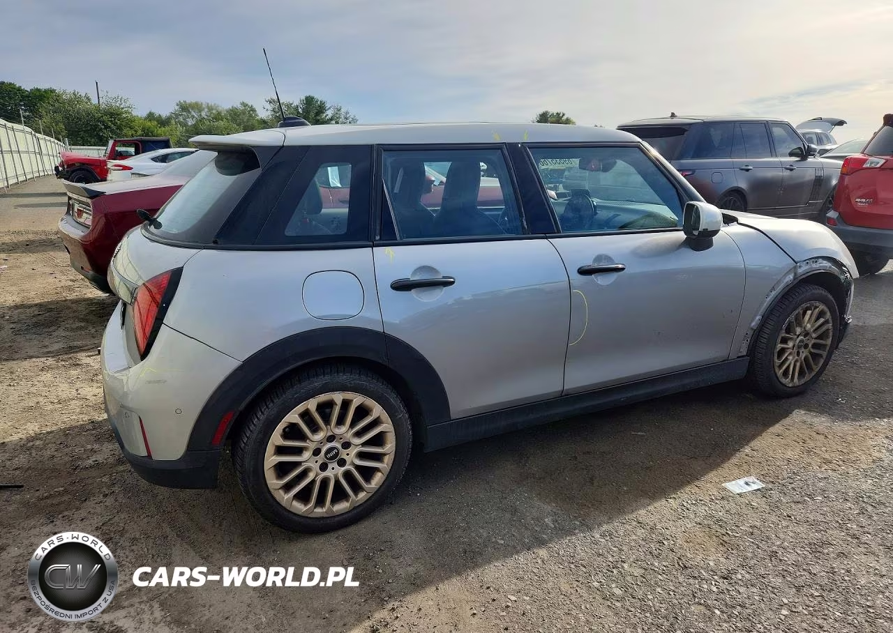 2025 Mini Cooper S VIN:WMW53GD05S2W45828 - 3