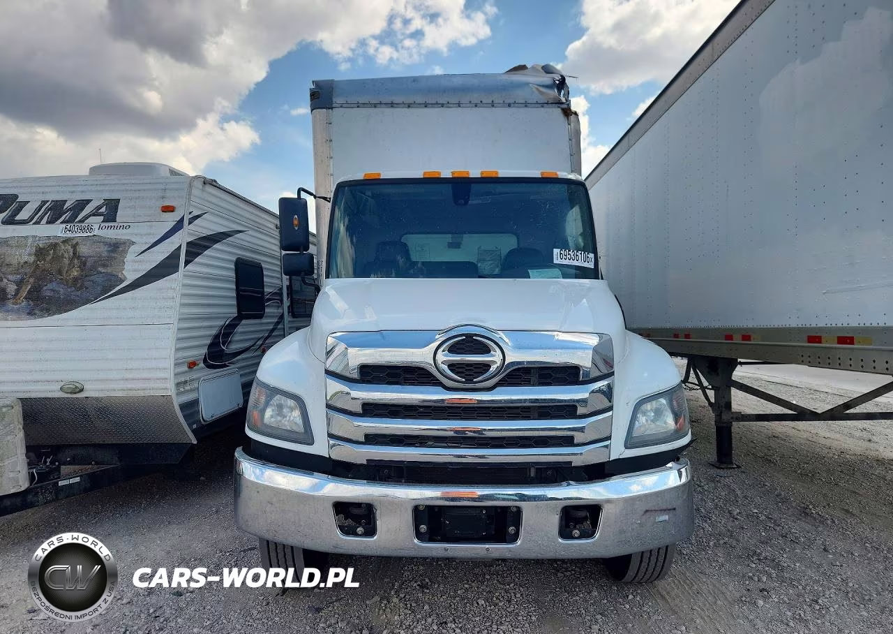 2023 Hino L6 Box Truck VIN:5PVNJ7AV2P5T52077 - 5