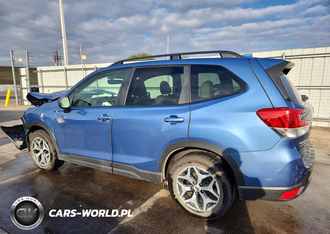 2020 Subaru Forester Premium VIN:JF2SKAJC9LH509223 - 2