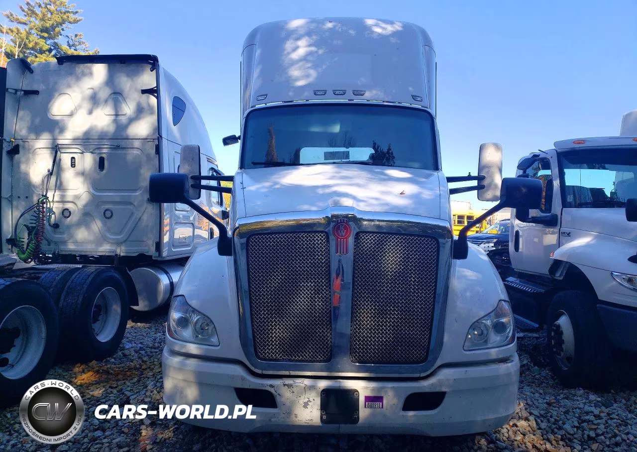 2017 Kenworth T680 Semi Truck VIN:1XKYDP9X8HJ165546 - 5