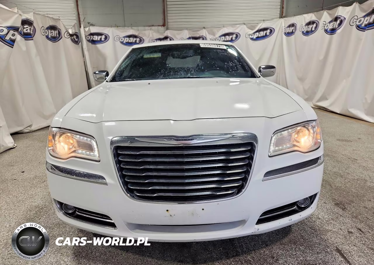 2013 Chrysler 300C VIN:2C3CCAET0DH650515 - 5