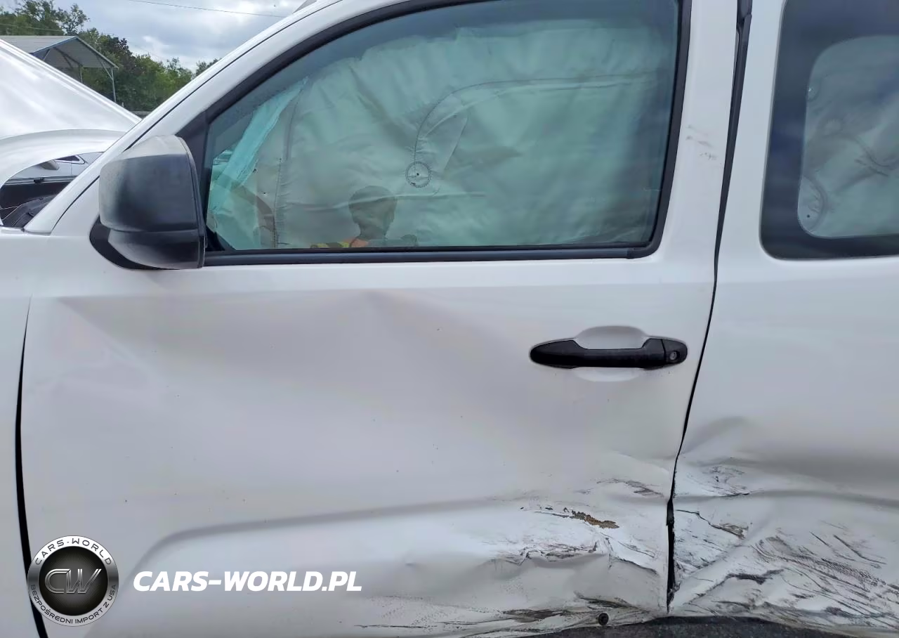 2018 Toyota Tacoma Sr VIN:5TFRX5GN5JX117759 - 7